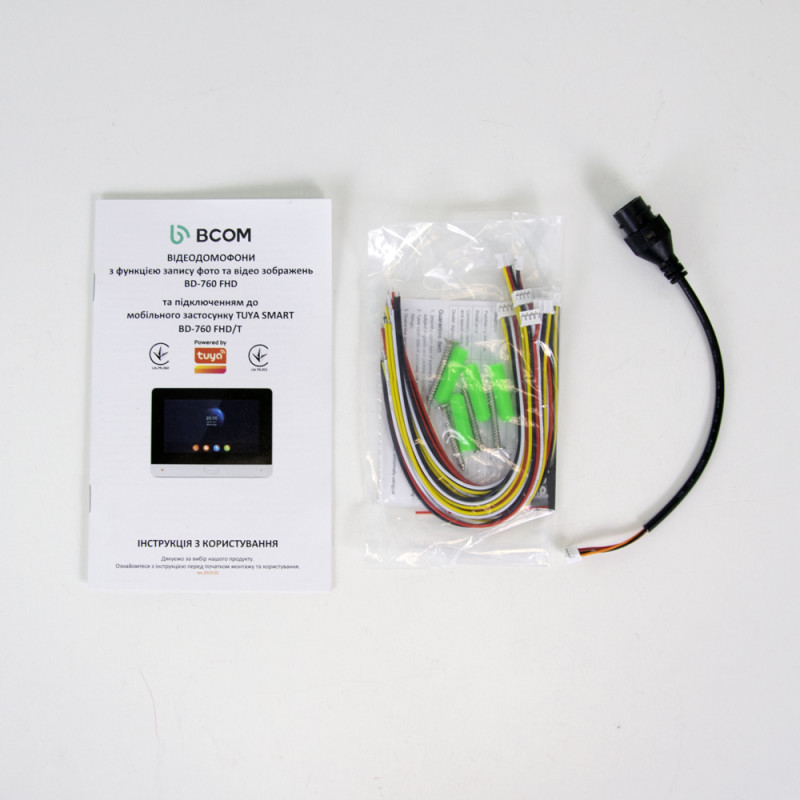 Комплект Wi-Fi відеодомофонa 7" BCOM BD-760FHD/T White з підтримкою Tuya Smart + BT-400HD-AC White-
